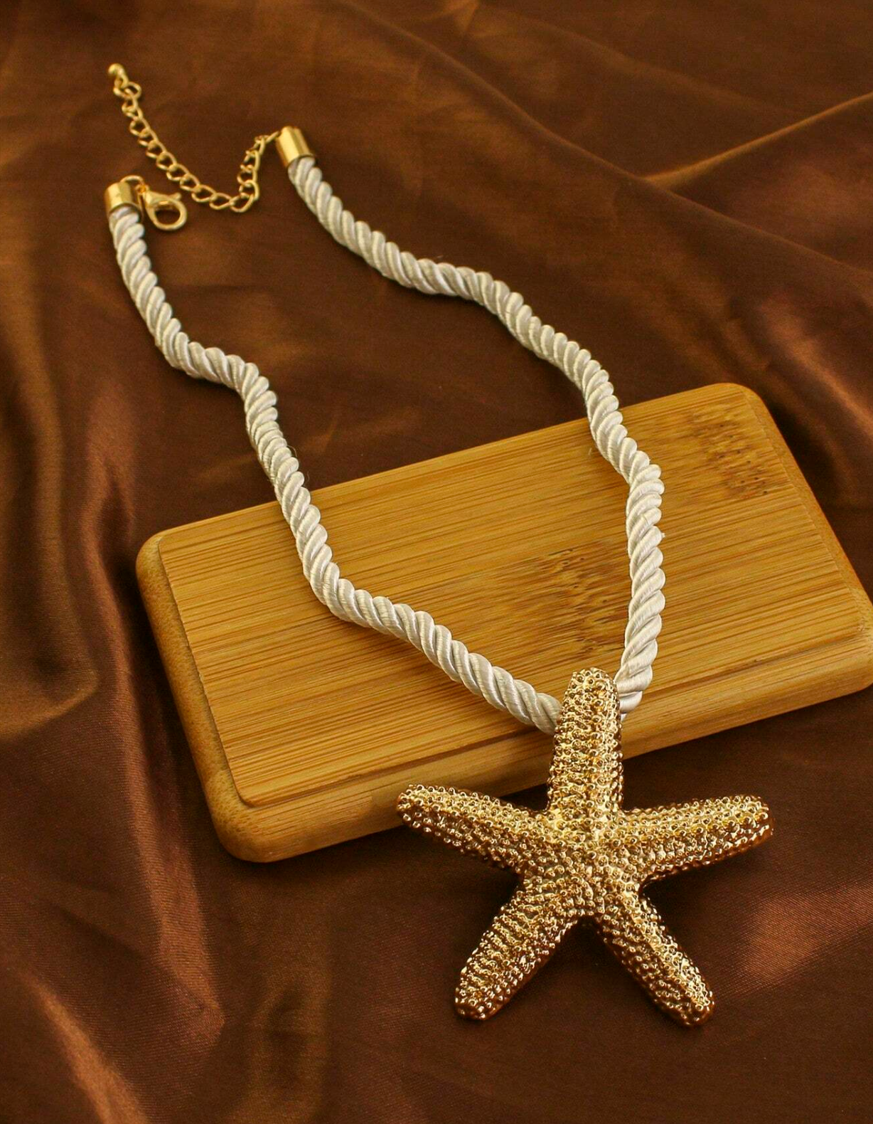 Collar